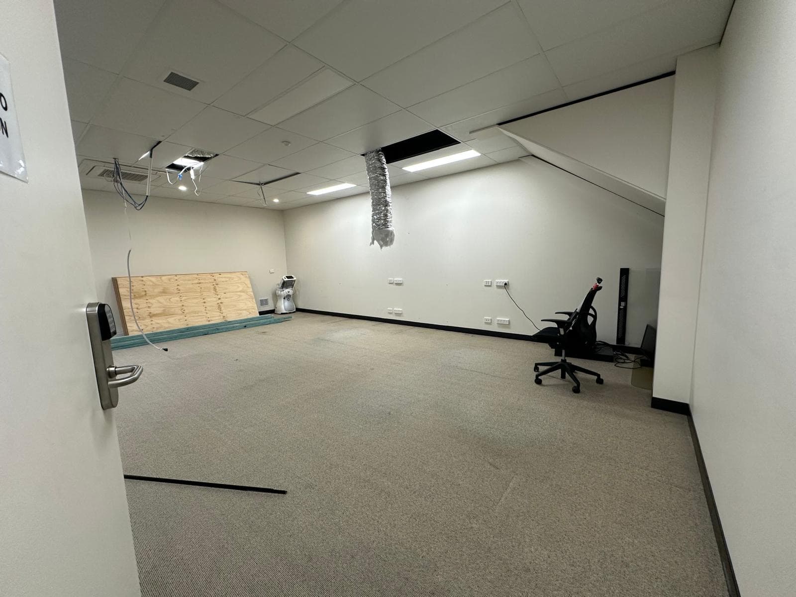 Office Fit-Out 39