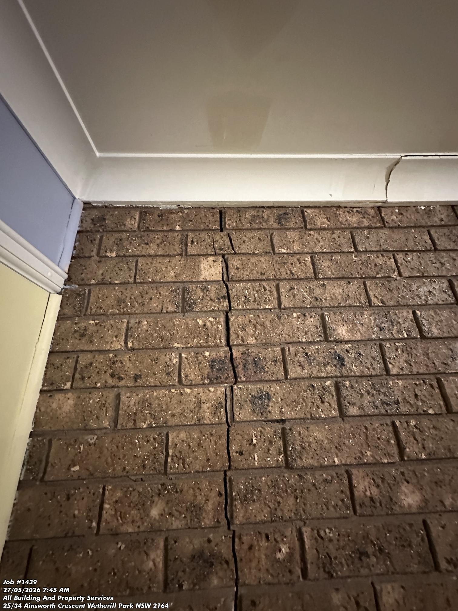 Brick Wall Crack Stitch 2