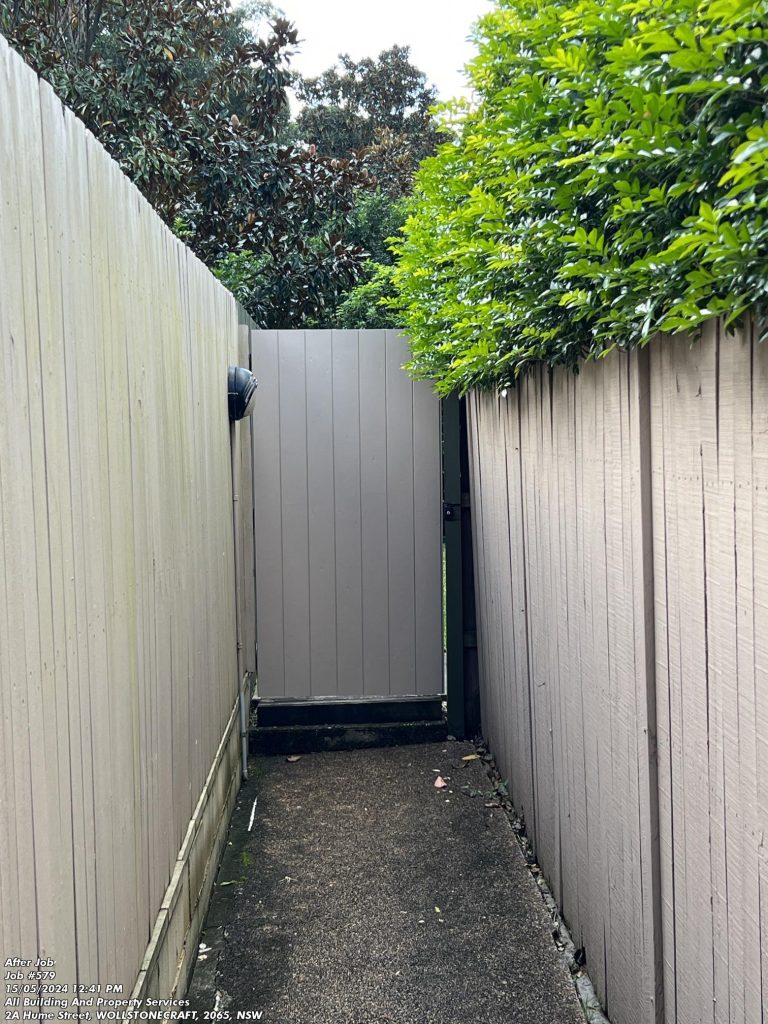 Timber Gate 5